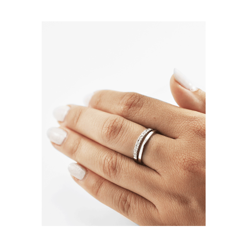 [:lt]Minimalistinis balto aukso žiedas su briliantais[:en]Minimal white gold ring[:]