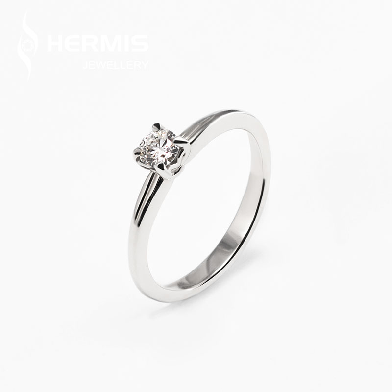 [:lt]Klasikinis sužadėtuvių žiedas su vienu briliantu[:en]Classic engagement ring with one diamond[:]