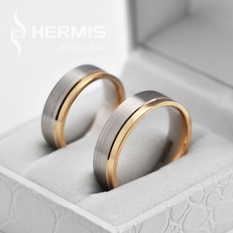 [:lt]Platininiai žiedai su aukso juostele[:en] Platinum rings with gold line[:]