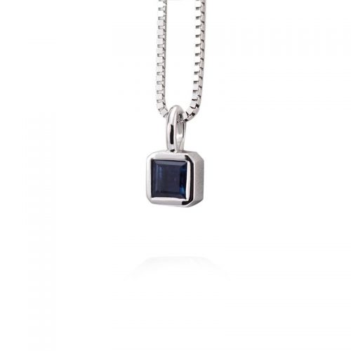 [:lt]Kolje su mėlynuoju safyru[:en]Blue sapphire necklace[:]