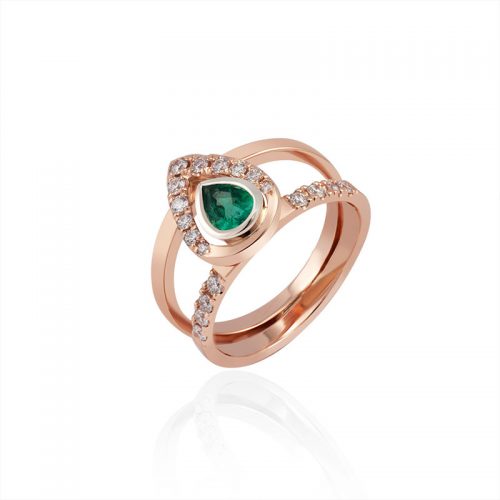Puošnus auksinis žiedas su natūraliu smaragdu