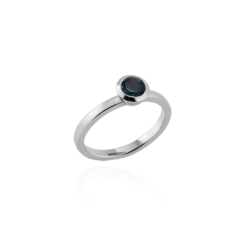 Auksinis žiedas su London blue topazu P1457